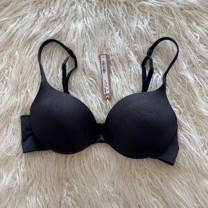Skims Ultimate Push up Plunge Bra Onyx Size 32C